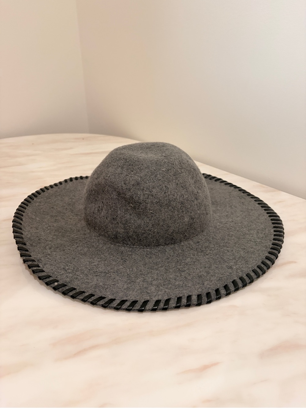 Phase 3 Gray Felt Wide-Brim Hat with Whipstitch Edge 100% wool